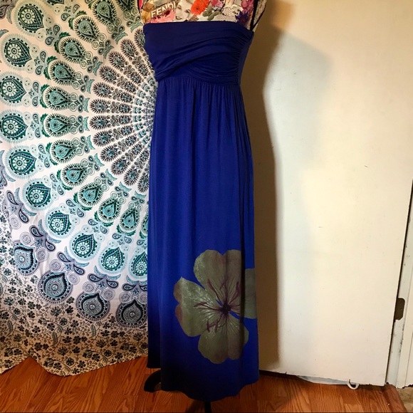 Dresses & Skirts - 🧁 Strapless Maxi Dress Royal Blue w/Big Flower